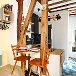 Sejour Parisien Elegant Pour 2 Personnes